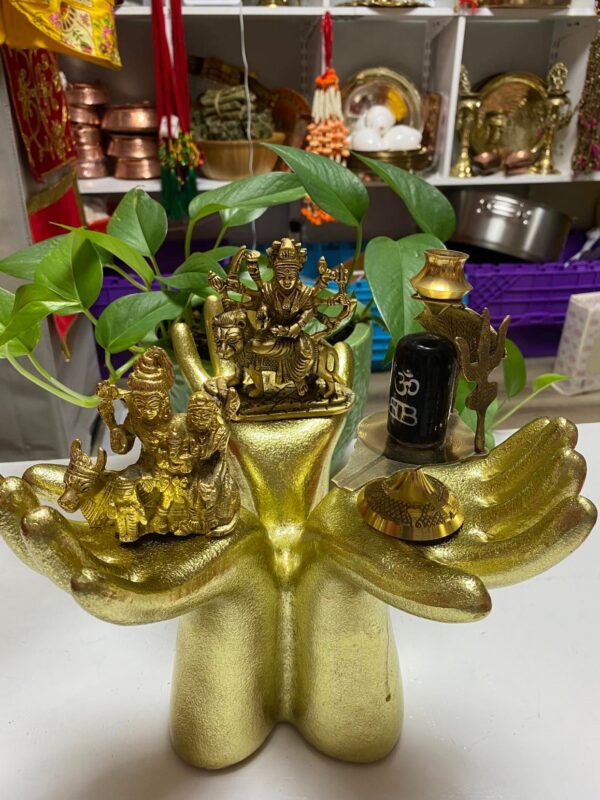 Lord Radha and Krishna Statue